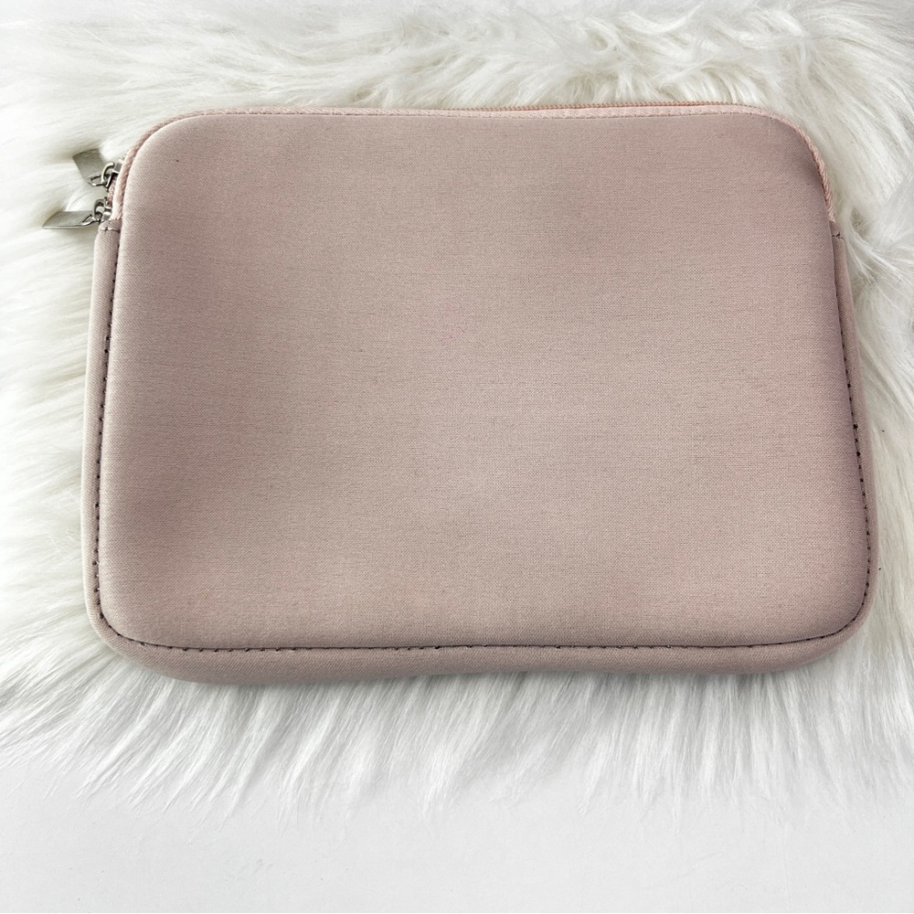 iPad Case Pale Pink - Picture 2 of 3
